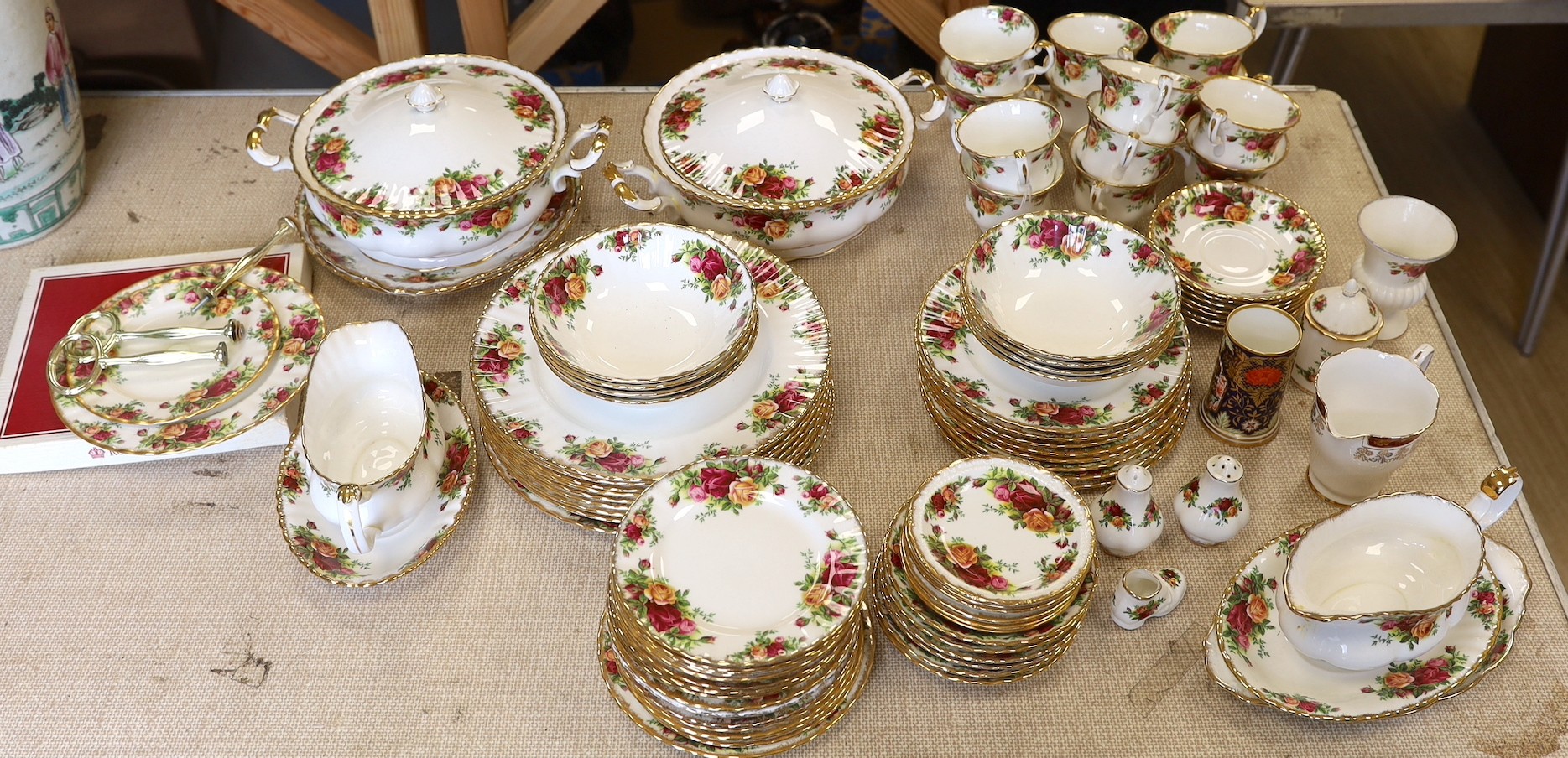 An extensive Royal Albert Old Country Roses tea and dinner service